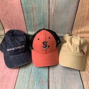 Set of 7 women’s hats
